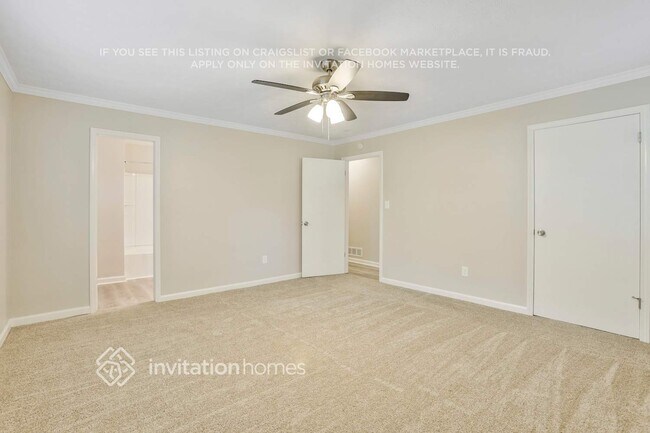 Building Photo - 10 Porter Cir