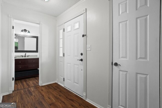 Building Photo - 36 Doranne Ct