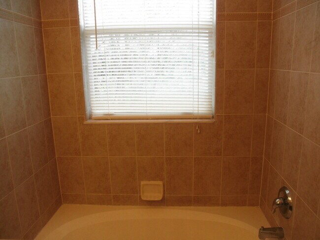 Building Photo - Pipers Cay