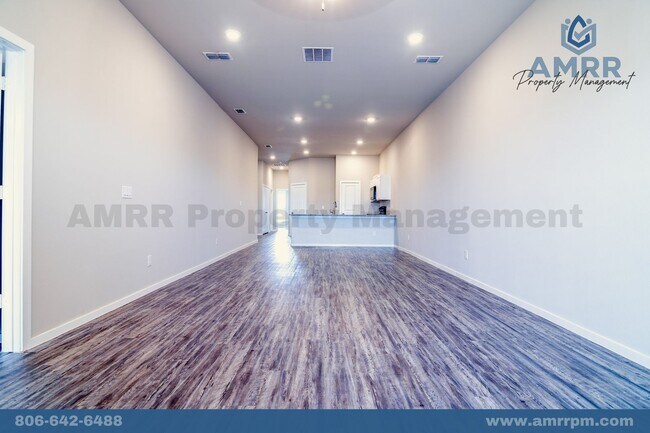 Building Photo - 2118 Langford Ave