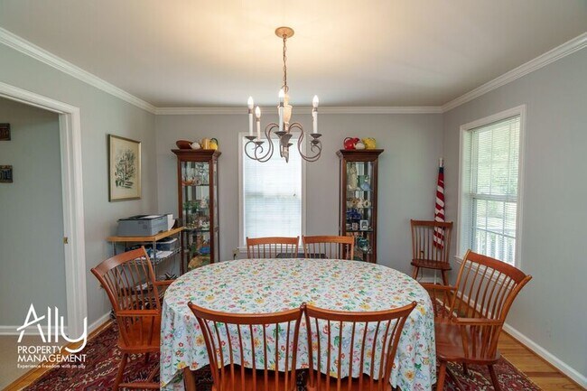 Building Photo - 2733 Southern Hills Ct