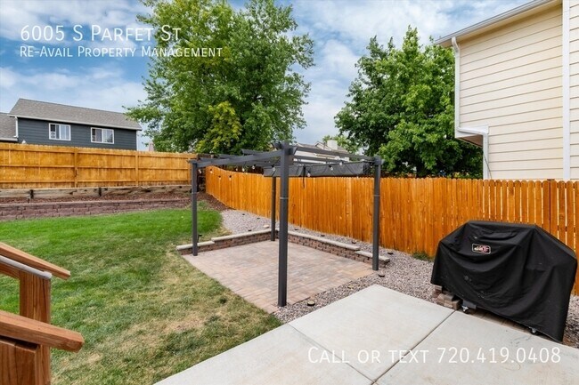 Building Photo - 6005 S Parfet St