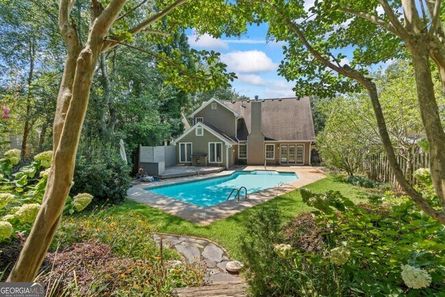 Building Photo - 1249 McLendon Dr