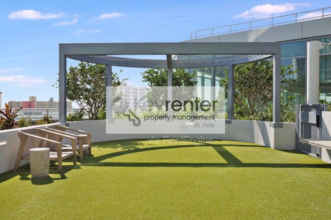 Building Photo - 400 Central Ave