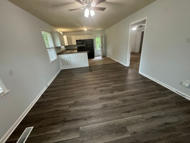 Building Photo - 3116 Plantation Dr