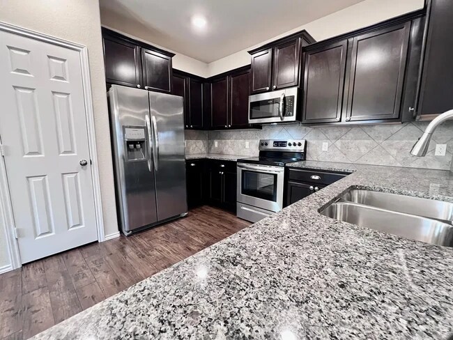 Building Photo - 6320 Dorothy Muree Dr