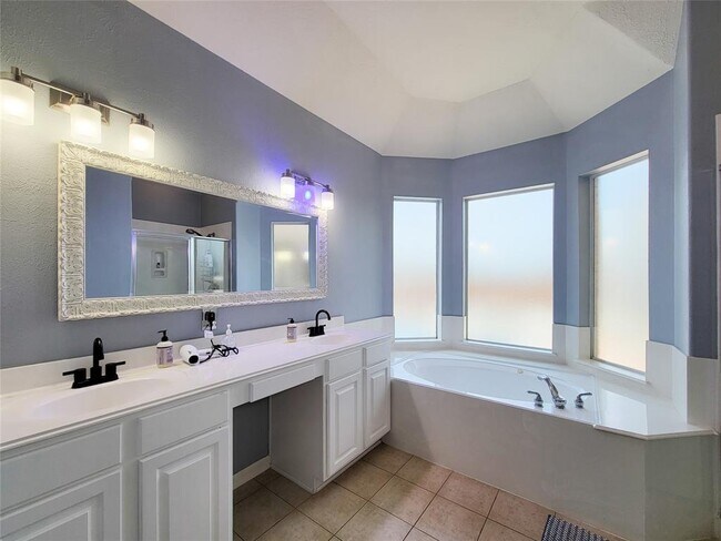 Building Photo - 22531 Windbourne Dr
