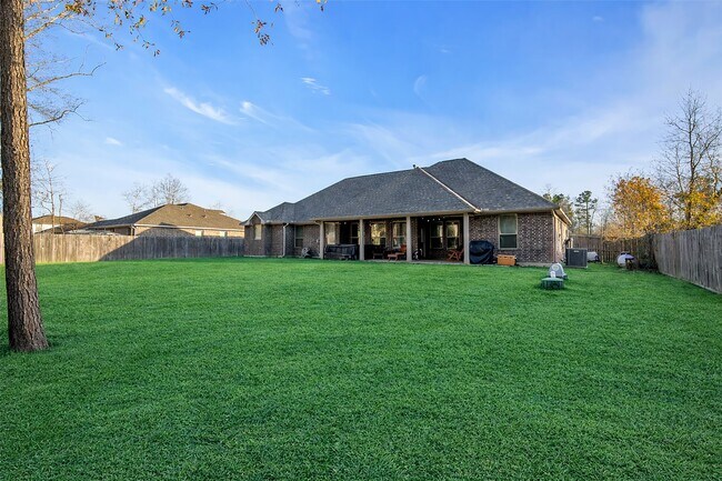 Building Photo - 446 Rd 66111