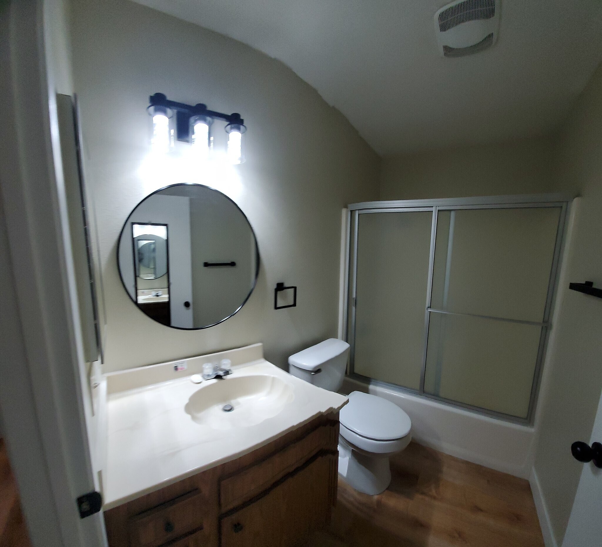 Building Photo - 1832 Pueblo Dr