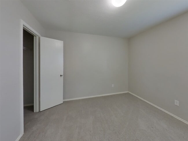 Building Photo - 13007 Lark Point Ct