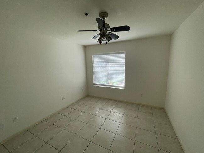 Building Photo - 249 Mangano Cir