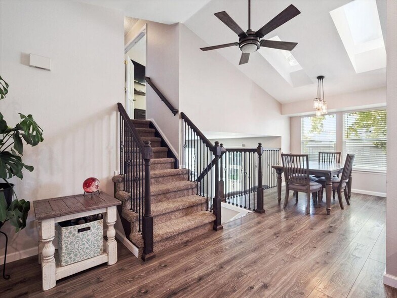 Building Photo - 9274 W Friend Dr