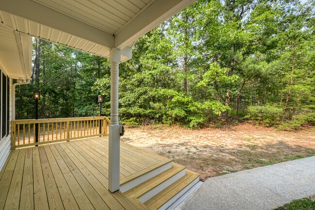Building Photo - 2416 Horseshoe Bend Dr