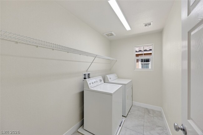 Building Photo - 169 Fulgora St