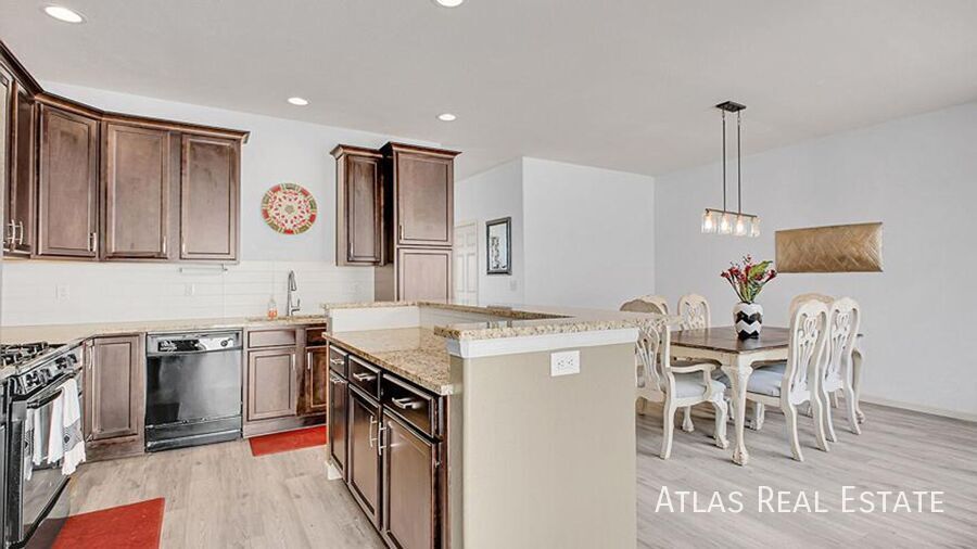 Building Photo - 22898 E Ottawa Pl