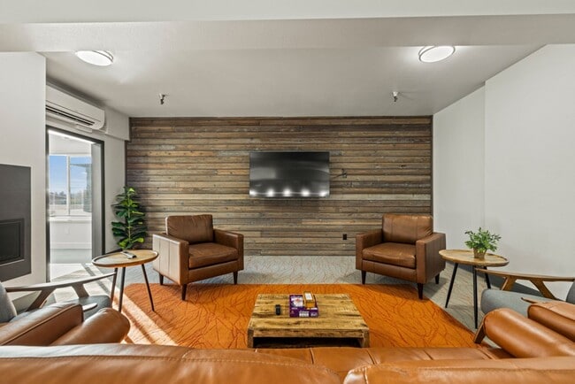 Building Photo - Available NOW!  1 bed 1 bath apartment