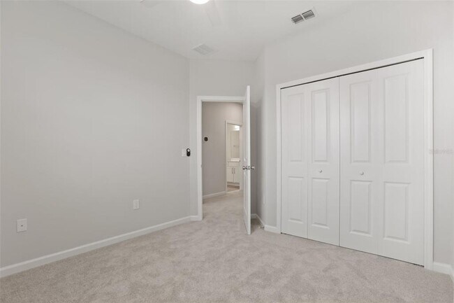 Building Photo - 1394 Mount Royal Dr