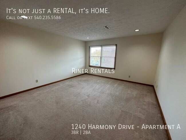 Building Photo - 1240 Harmony Dr