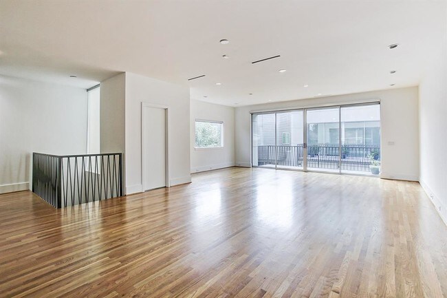 Building Photo - 1816 Arbor St