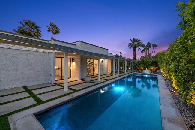 Building Photo - 1433 E Caleta Way