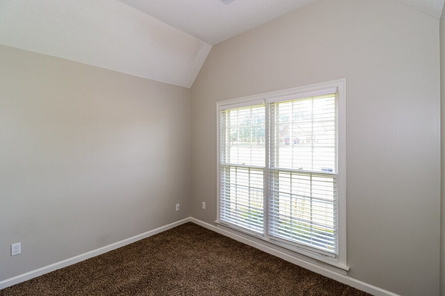 Building Photo - 8607 Bazemore Rd