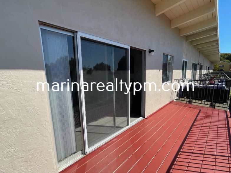 Building Photo - 129-191 Hilborn St