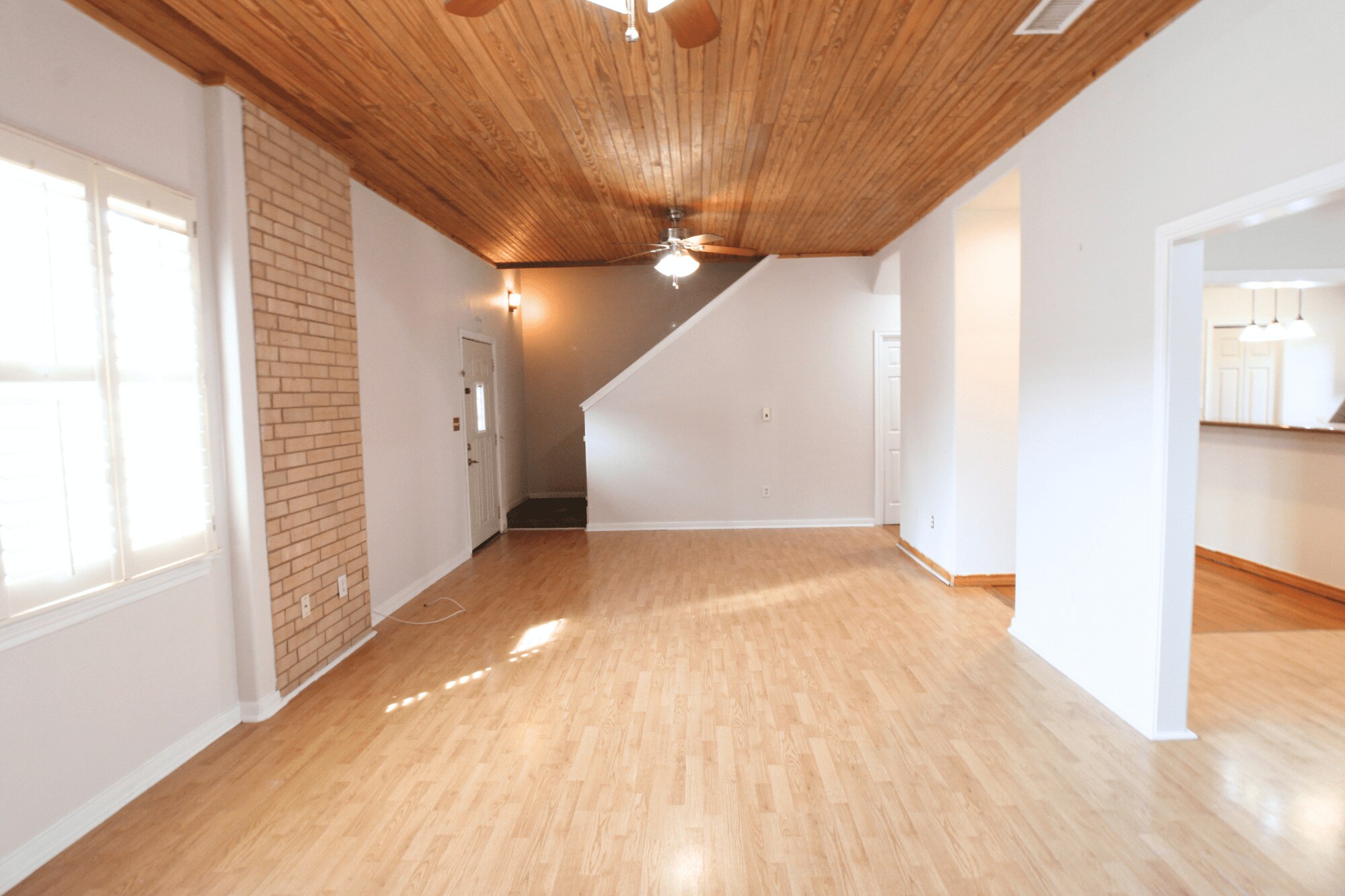Building Photo - 2445 Monarch Dr