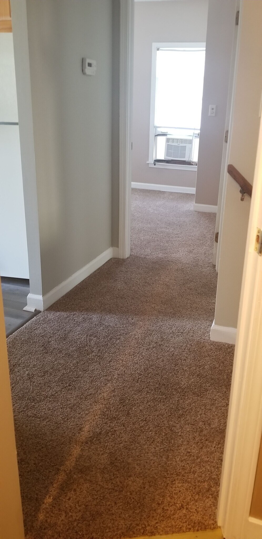 Building Photo - 212 E Main St