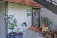 Building Photo - 14019 NE 20th Ave