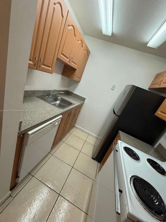 Building Photo - 2964 NW 55th Ave