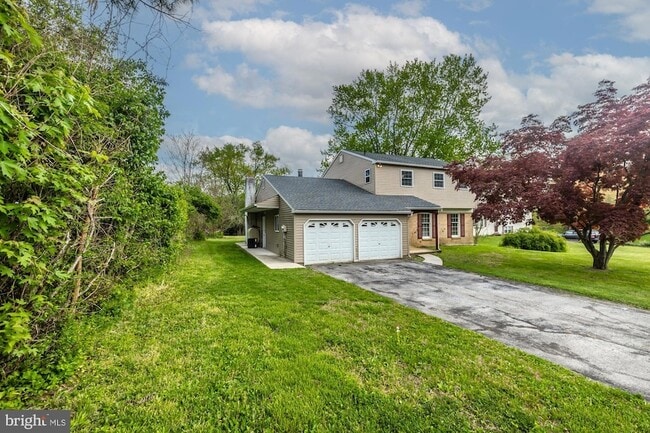 Building Photo - 3204 Norma Dr