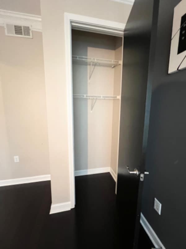 Building Photo - 711 Cosmopolitan Dr NE