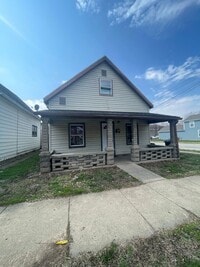 Building Photo - 2 Story 3 Bedroom Home Close to Downtown w/ Fenced in Backyard, Washer/Dryer, and Shed