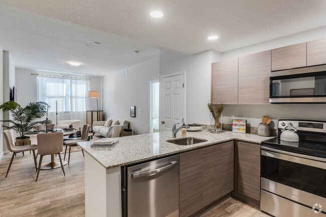 2BR, 2BA, - 900SF - Sandlake Palazzo