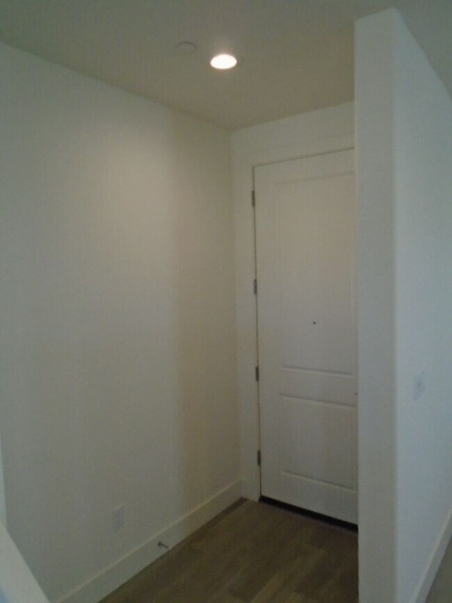 Building Photo - NEWER HOME IN LINCOLN OFF TWELVE BRIDGES!!