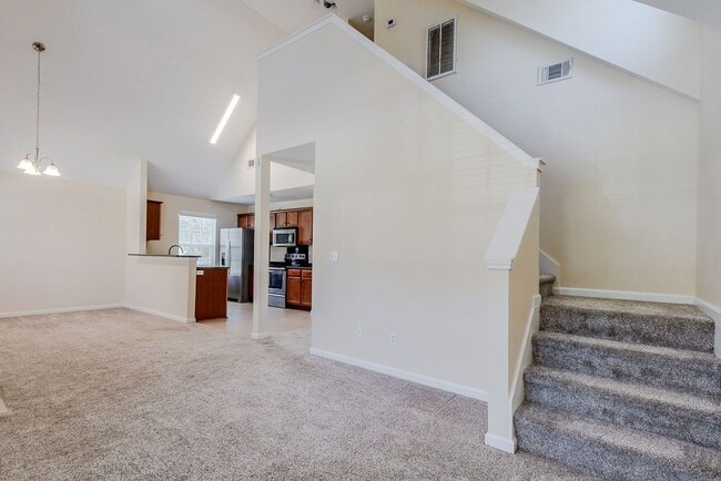 Building Photo - Unique 4BR Home with Private Upstairs Suite & Kitchenette in Georgetown