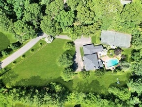 Building Photo - 110 Linden Ln