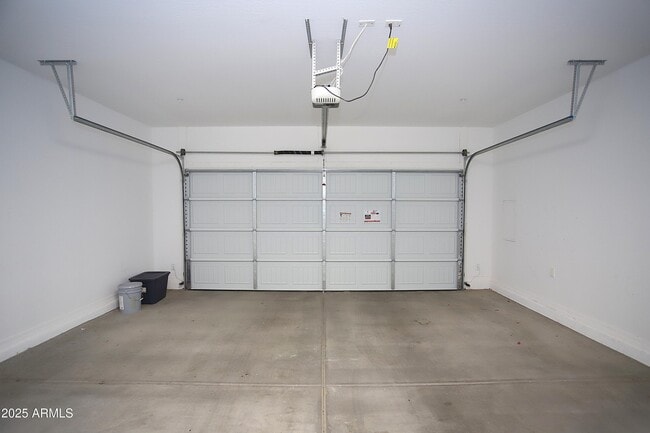 Building Photo - 13335 W Red Range Way