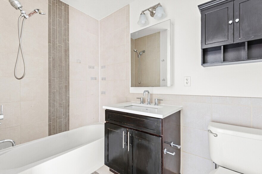 Building Photo - 3312 Hudson Ave