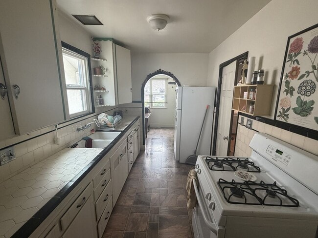 Building Photo - RARE Opportunity to Live on Mansion Avenue! Across the Street From CSUC