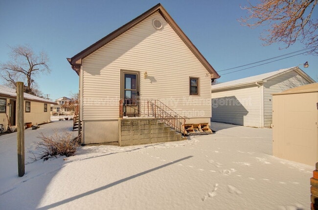 Building Photo - 634 Hays