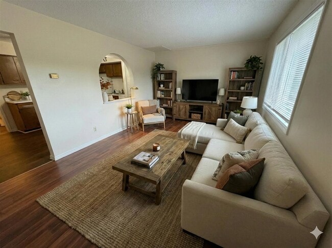 Building Photo - 1036 Ellen Dr