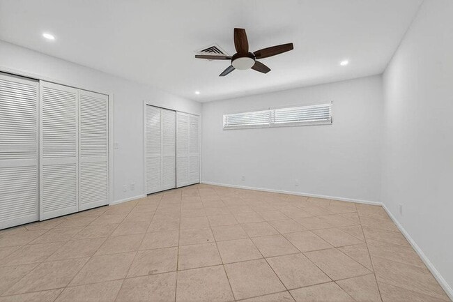 Building Photo - 14965 Palmwood Rd