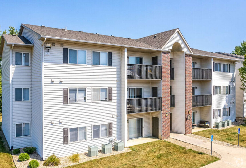 Pineview Place Apartments