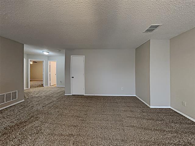 Building Photo - 2213 Plum Ct