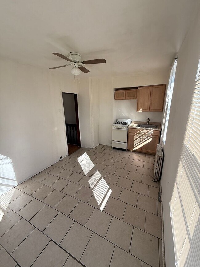 Building Photo - 2255 S Croskey St