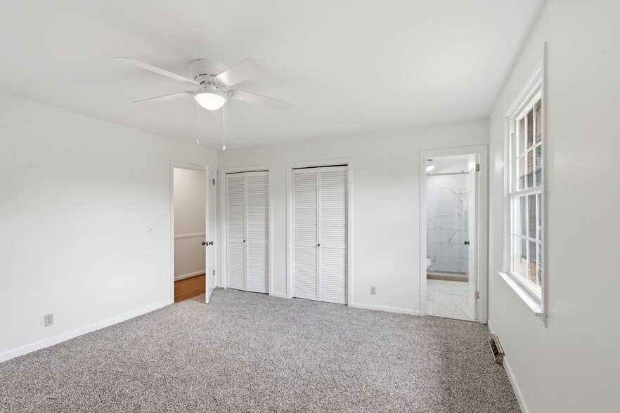 Building Photo - 213 Rising Sun Ln