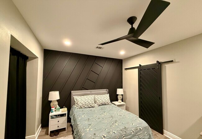 Building Photo - 1362 Harrison Ave