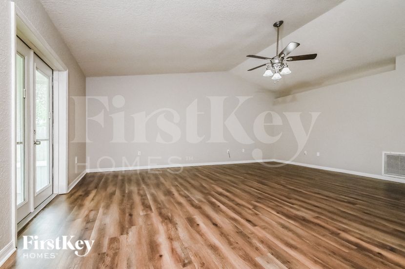 Building Photo - 5318 Keely Ct