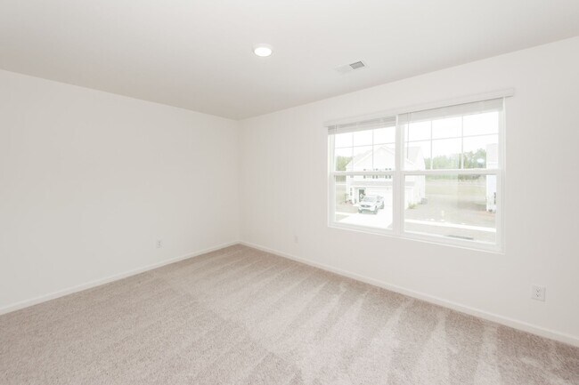 Building Photo - 543 Polaris Wy